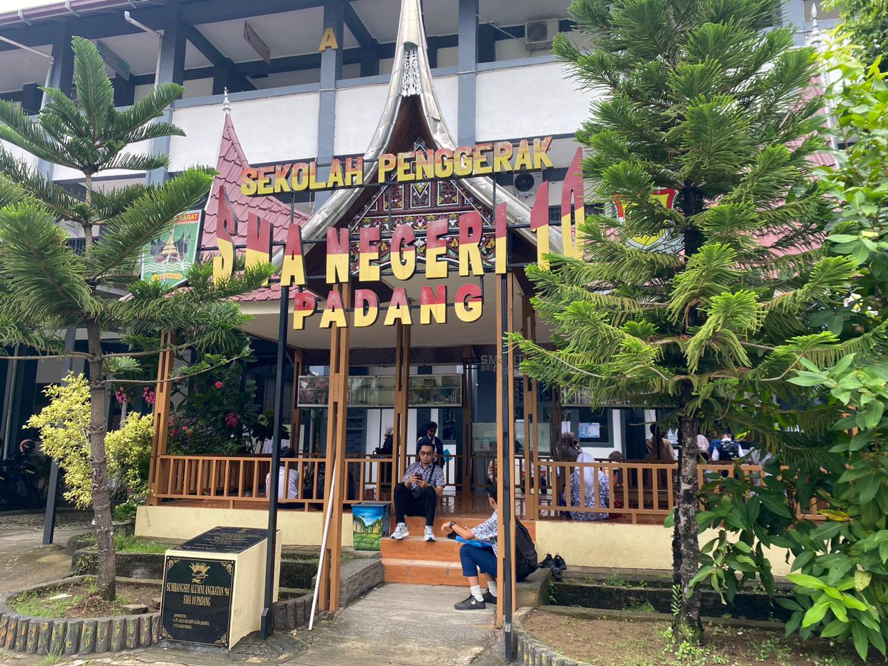 Kegiatan SPMB SMAN 10